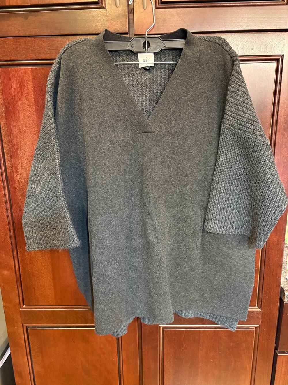 Cabi Gray 3/4 Sleeve V-neck Sweater Cotton Blend Size M